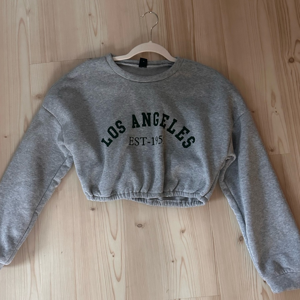 Sweatshirt
